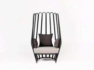 Stylish Black Wngback Outdoor Dining Chair. Made synthetic rattan.